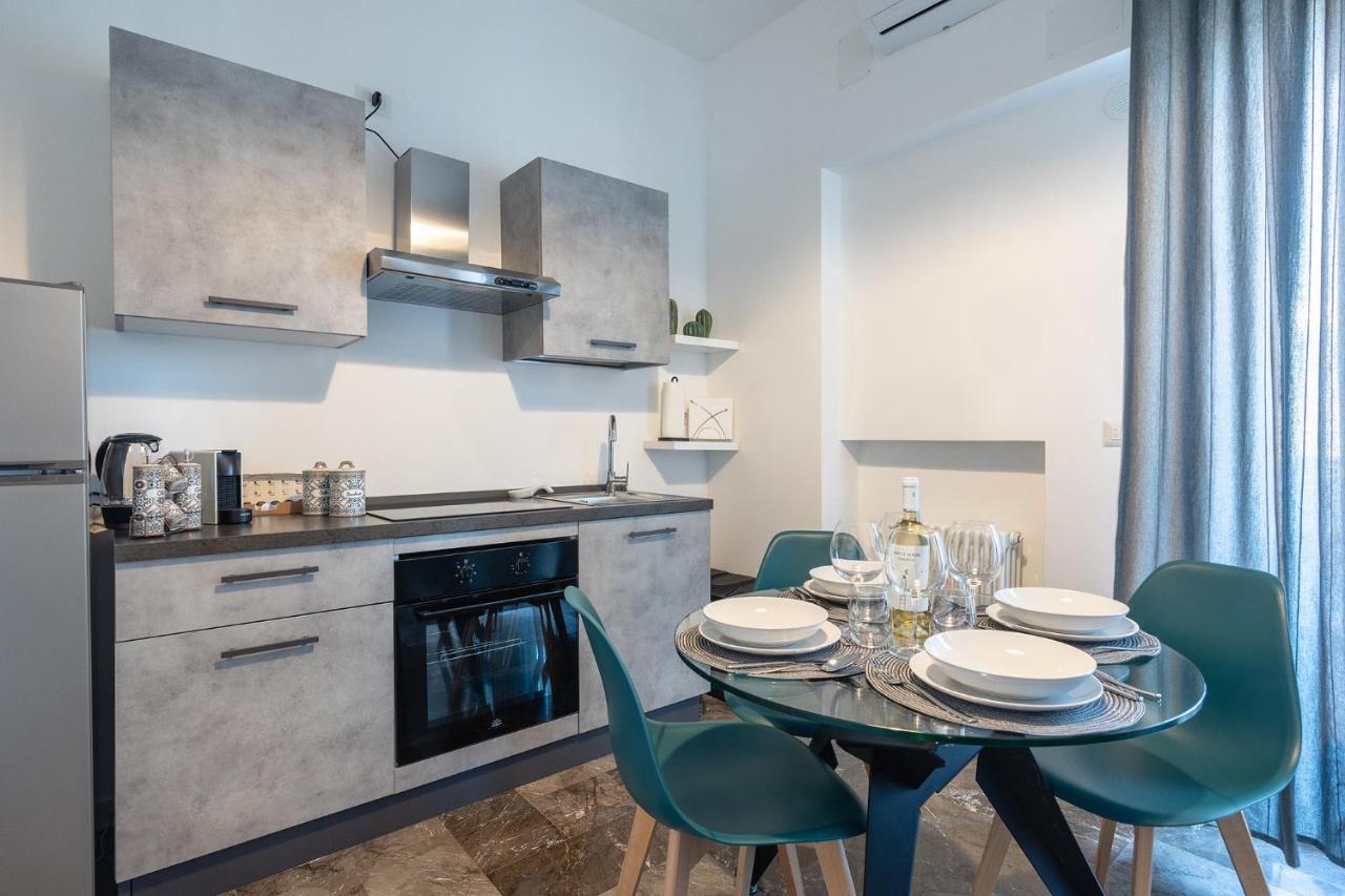 Annamaria - Central Station Charming Accommodation บารี ภายนอก รูปภาพ